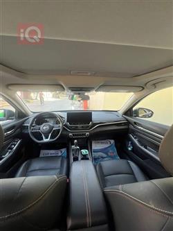 نيسان ألتيما